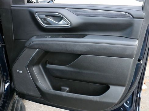 Used 2023 GMC Yukon SLT image 38