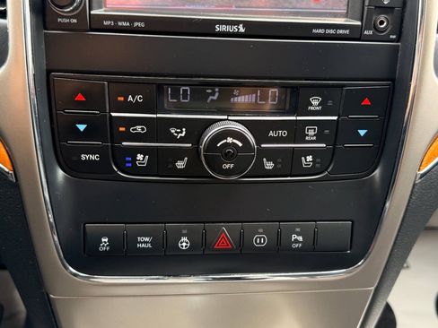 Used 2012 Jeep Grand Cherokee Overland AWD/4WD image 38
