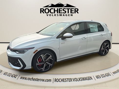 New 2025 Volkswagen GTI SE image 3