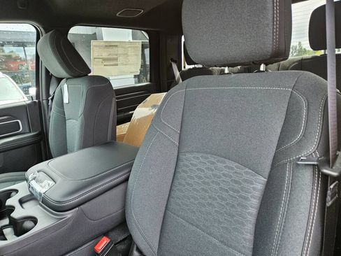 New 2026 RAM 3500 Big Horn AWD/4WD image 14