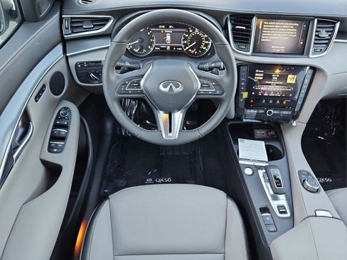 Certified 2025 INFINITI QX50 Luxe image 12