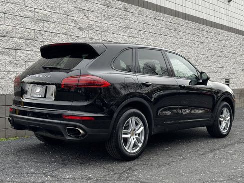 Used 2016 Porsche Cayenne w/ Premium Package image 34