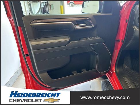 Used 2023 Chevrolet Silverado 1500 LT AWD/4WD image 10