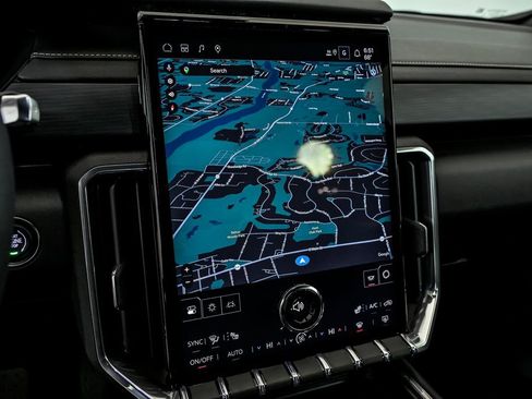 New 2026 GMC Acadia Elevation image 14