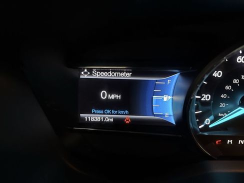 Used 2016 Ford Explorer XLT w/ Equipment Group 201A FWD image 12