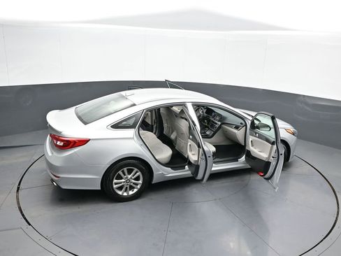 Used 2017 Hyundai Sonata SE image 44