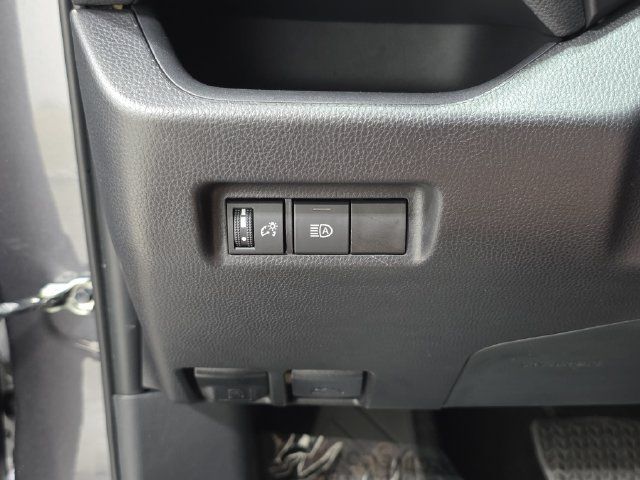 Certified 2025 Toyota RAV4 XLE AWD/4WD image 26