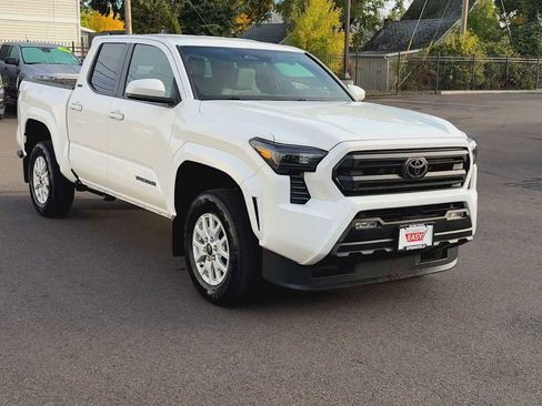 New 2025 Toyota Tacoma SR5 image 2