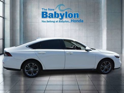 Used 2024 Honda Accord EX image 5