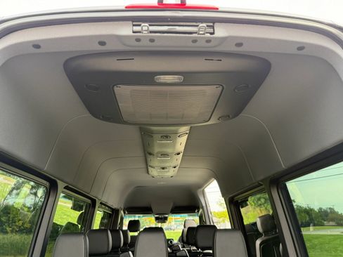 Used 2024 Mercedes-Benz Sprinter 2500 image 24