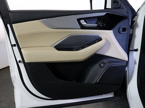 Certified 2026 Acura MDX SH-AWD image 25