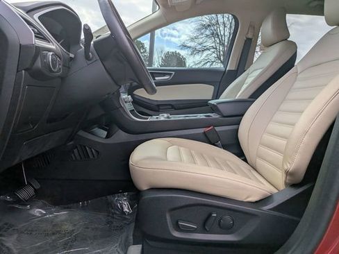 Used 2021 Ford Edge SEL w/ Convenience Package image 18