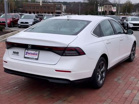 Certified 2023 Honda Accord EX image 2