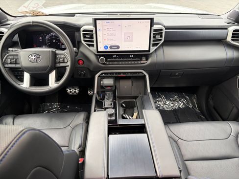 Used 2025 Toyota Tundra Platinum w/ TRD Off-Road Package AWD/4WD image 26