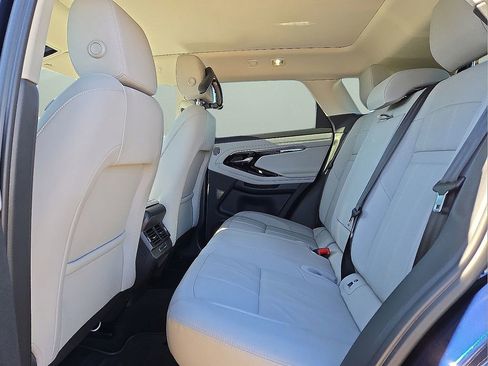 Used 2023 Land Rover Range Rover Evoque SE image 15
