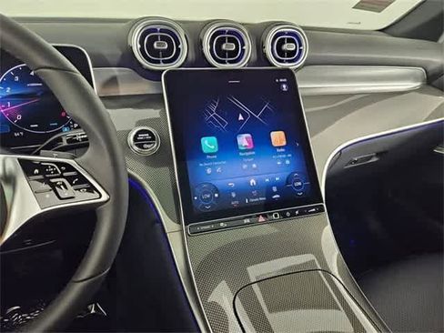 Certified 2025 Mercedes-Benz GLC 300 4MATIC image 29