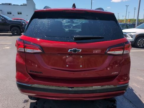Used 2023 Chevrolet Equinox RS FWD image 2