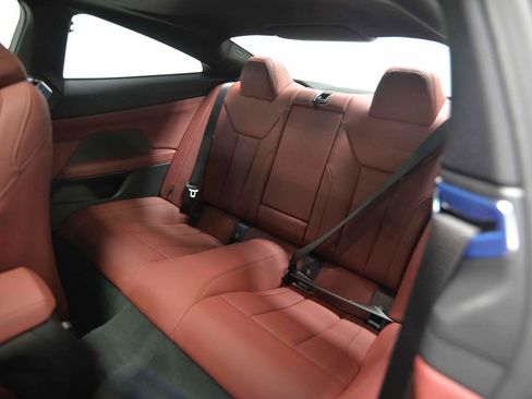 Used 2025 BMW 430i Coupe w/ Convenience Package image 10