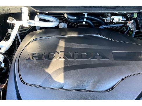 Used 2025 Honda Ridgeline Black Edition image 36