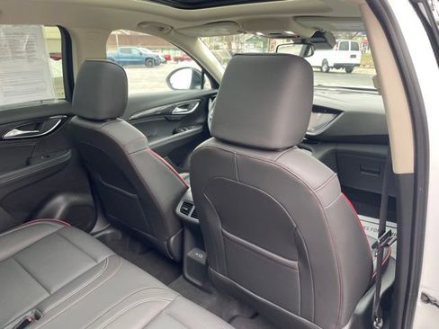 Used 2023 Buick Envision Essence w/ Sport Touring Package image 39