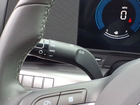 Used 2025 Hyundai Kona SEL FWD image 28
