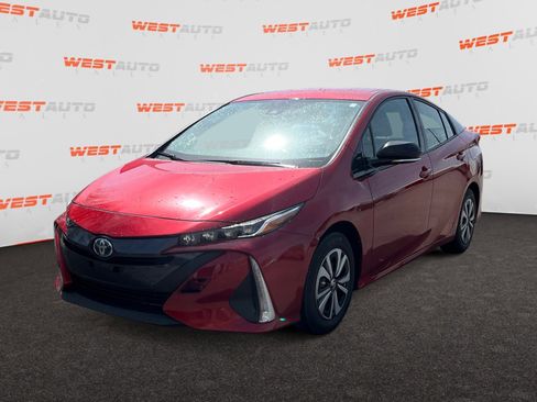 Used 2019 Toyota Prius Prime Plus image 1
