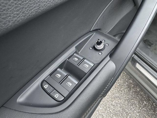 Used 2024 Audi Q5 2.0T Premium Plus AWD/4WD image 23