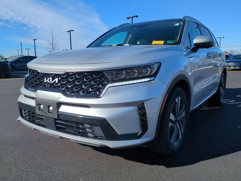 Used 2023 Kia Sorento SX Prestige w/ Panoramic Sunroof Package image 8