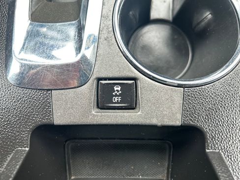 Used 2017 Chevrolet Equinox LS FWD image 29