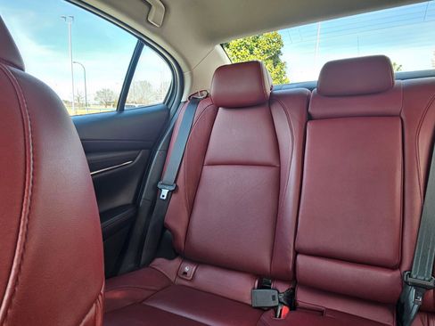 Used 2023 MAZDA MAZDA3 s image 24