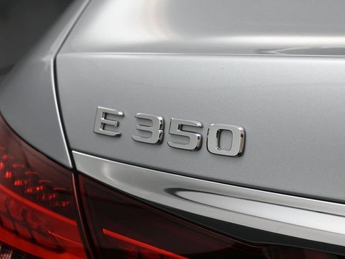 Used 2023 Mercedes-Benz E 350 4MATIC Sedan image 14
