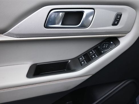 New 2026 Ford Explorer Active w/ Active Comfort Package image 11