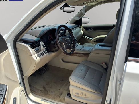 Used 2016 GMC Yukon XL Denali w/ Open Road Package AWD/4WD image 9