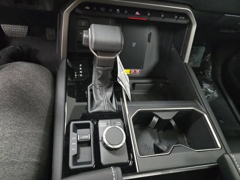 New 2026 Toyota Tundra Limited AWD/4WD image 25