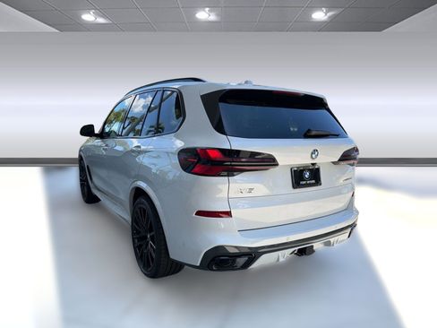 New 2026 BMW X5 xDrive40i w/ M Sport Package AWD/4WD image 3
