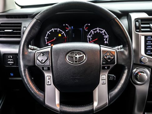 Used 2023 Toyota 4Runner SR5 Premium image 19