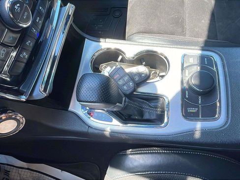 Used 2021 Jeep Grand Cherokee SRT AWD/4WD image 24