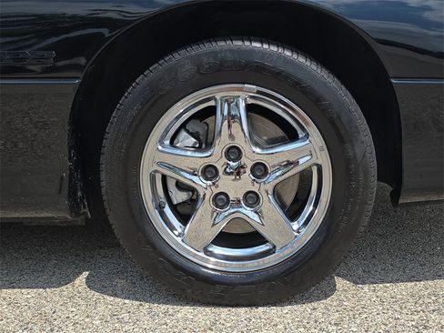 Used 1999 Chevrolet Camaro Z28 image 34