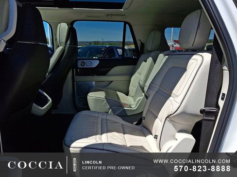 Certified 2024 Lincoln Navigator L Black Label AWD/4WD image 10
