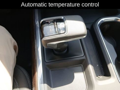 New 2026 GMC Sierra 1500 Elevation image 17