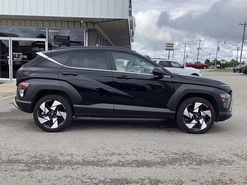 Used 2025 Hyundai Kona Limited AWD/4WD image 4