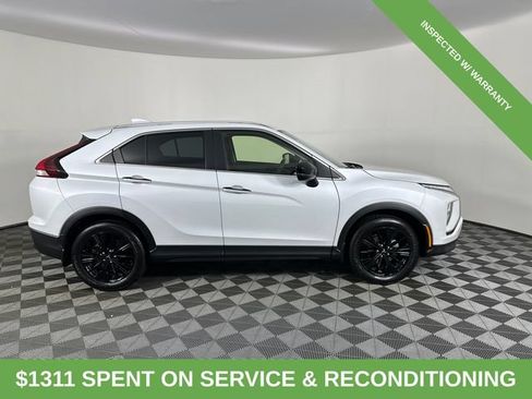 Used 2022 Mitsubishi Eclipse Cross LE FWD image 10