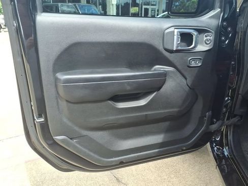 Used 2023 Jeep Wrangler Unlimited Sport AWD/4WD image 18