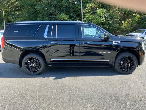 New 2026 GMC Yukon XL Elevation w/ LPO, Get Active Package image 38