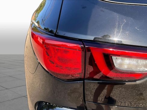 Used 2019 INFINITI QX60 Luxe w/ Sensory Package FWD image 29