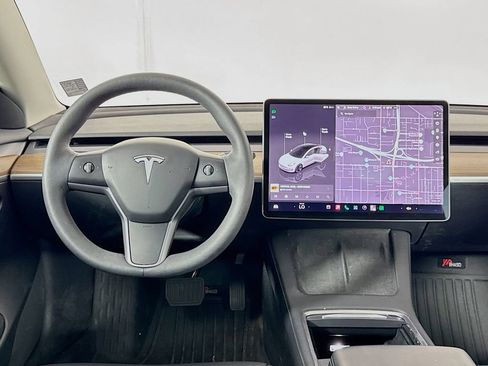 Used 2023 Tesla Model 3 Standard Range RWD image 8