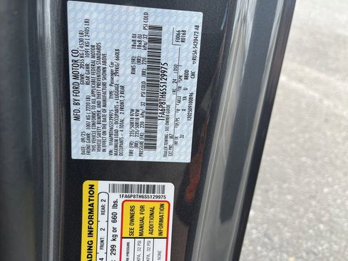 Used 2025 Ford Mustang Premium RWD image 33