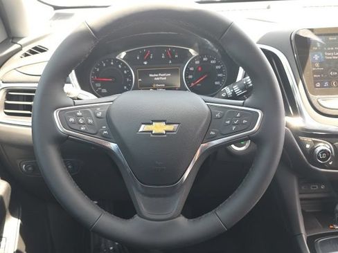 Used 2024 Chevrolet Equinox Premier FWD image 13