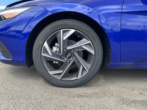 New 2025 Hyundai Elantra Sport image 8