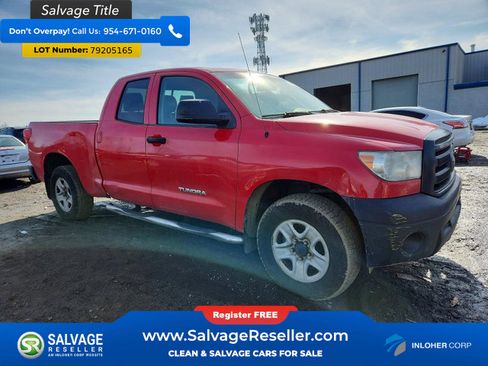 Used 2013 Toyota Tundra 4x4 Double Cab w/ Tow Pkg image 5